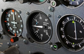 Uçak Yedek Parça & Simülatör